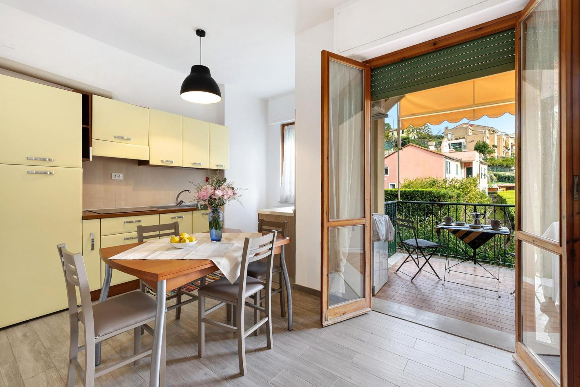 Apartamento Bilocale Sul Borgo Finale Ligure Exterior foto